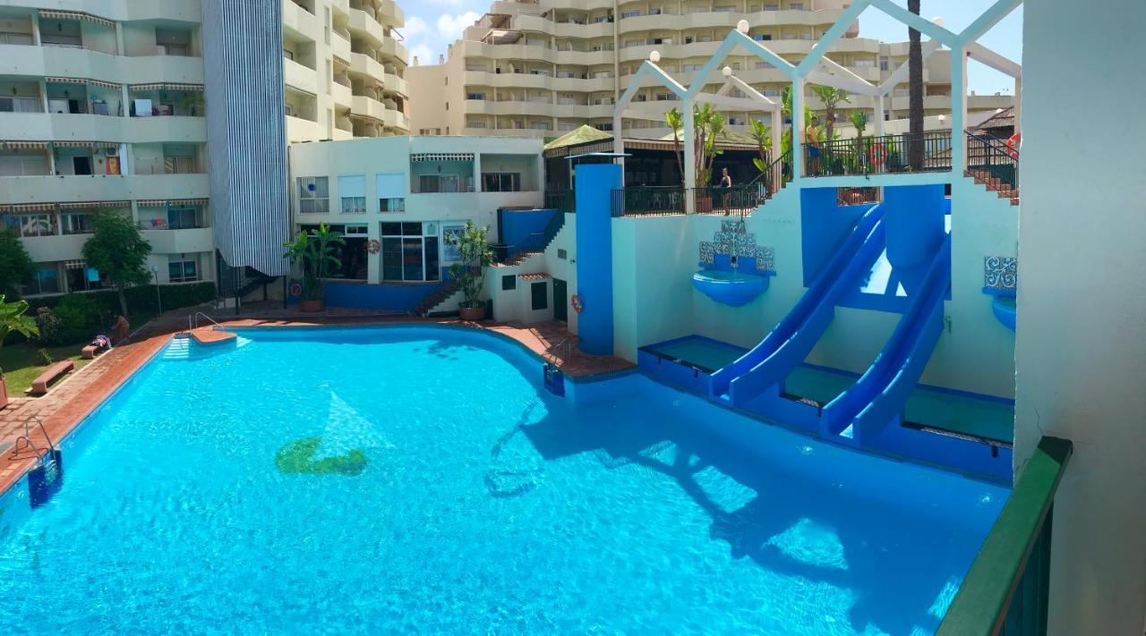 Benal beach vista al mar y parque acuático Benalmádena Exterior foto